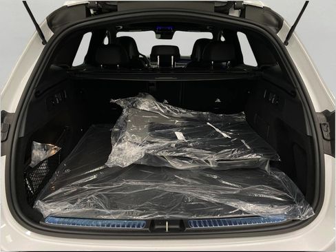 New 2026 Mercedes-Benz GLC 300 4MATIC image 6