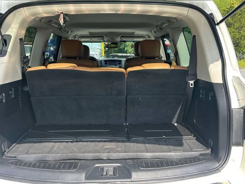Used 2017 INFINITI QX80 Signature Edition w/ All Season Package AWD/4WD image 13