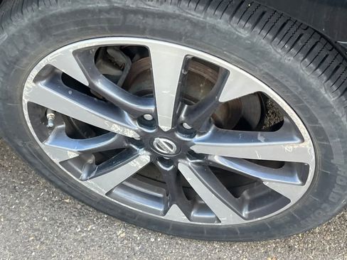 Used 2016 Nissan Altima 2.5 SR w/ LED Appearance Package FWD image 22