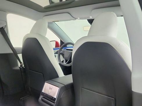 Used 2026 Tesla Model Y AWD image 26