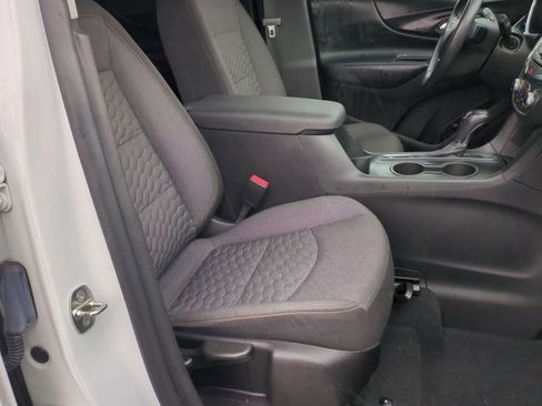 Used 2019 Chevrolet Equinox LT w/ Driver Convenience Package FWD image 20