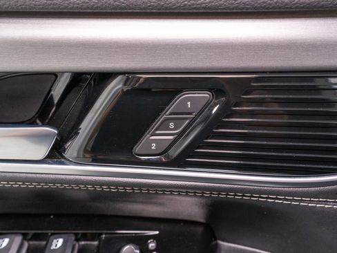 Used 2024 Jeep Wagoneer Series II AWD/4WD image 14