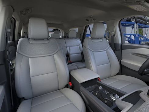New 2026 Ford Explorer Active RWD image 12