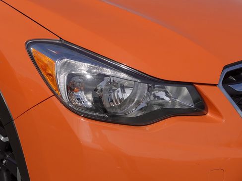 Used 2014 Subaru Crosstrek 2.0i Limited image 2