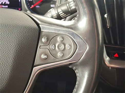 Used 2022 Chevrolet Traverse LT image 22