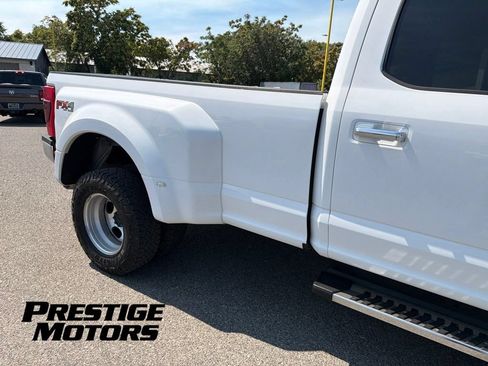 Used 2020 Ford F350 XLT w/ XLT Premium Package AWD/4WD image 2