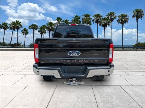 Used 2018 Ford F250 Lariat w/ Lariat Ultimate Package AWD/4WD image 6