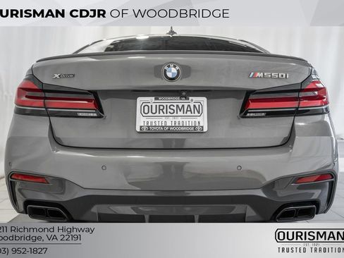 Used 2021 BMW M550i xDrive w/ Premium Package image 6