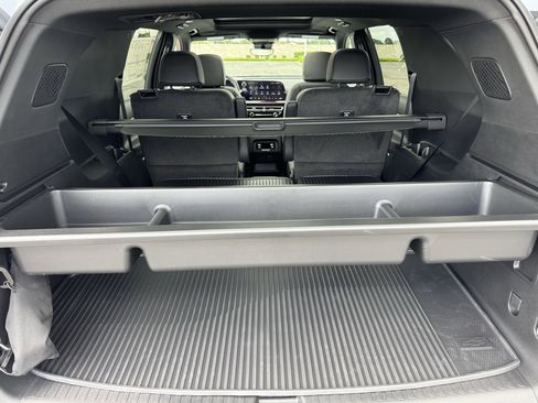 New 2026 Chevrolet Traverse Z71 w/ Driver Confidence Package image 15