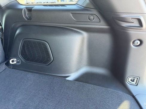 New 2025 Jeep Grand Cherokee Limited w/ Black Appearance Package image 8