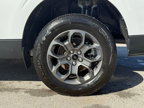 Used 2024 Ford Maverick XLT image 5