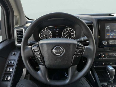 Used 2023 Nissan Frontier SV w/ Technology Package image 27