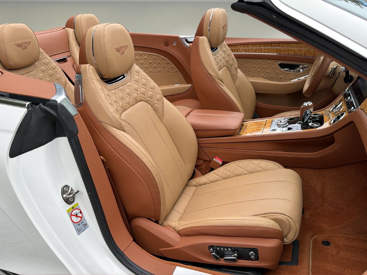 Used 2023 Bentley Continental GT V8 AWD/4WD image 21