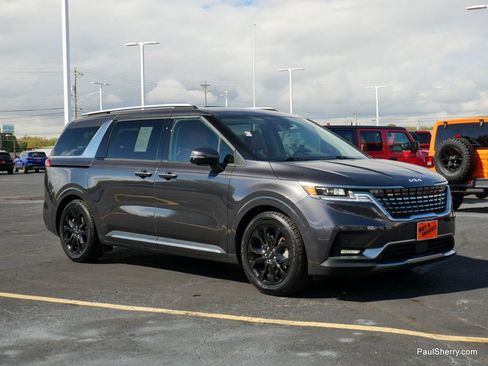 Used 2023 Kia Carnival SX Prestige image 21