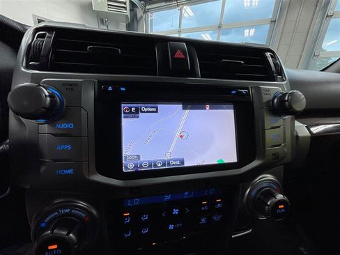 Used 2015 Toyota 4Runner Limited AWD/4WD image 18