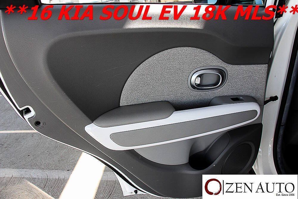 Used 2016 Kia Soul EV FWD image 34