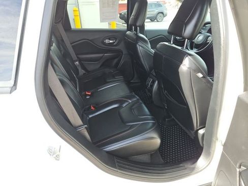 Used 2021 Jeep Cherokee Trailhawk w/ Comfort/Convenience Group image 26