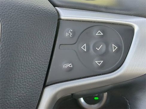 Used 2023 GMC Terrain SLT image 24