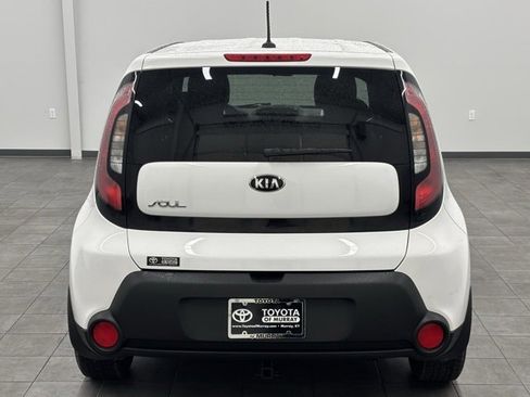 Used 2015 Kia Soul image 3