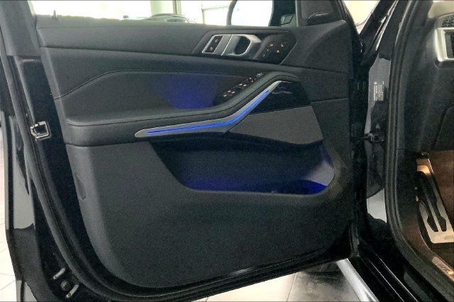 Used 2024 BMW X5 sDrive40i w/ M Sport Package RWD image 10