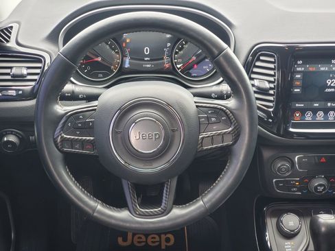 Used 2019 Jeep Compass Limited AWD/4WD image 14