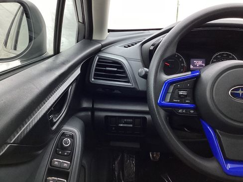 Used 2018 Subaru Impreza 2.0i AWD/4WD image 32