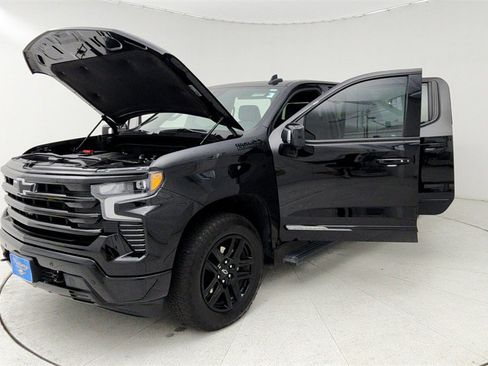 Used 2024 Chevrolet Silverado 1500 High Country w/ Midnight Edition image 10