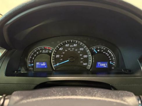 Used 2013 Toyota Camry LE FWD image 16