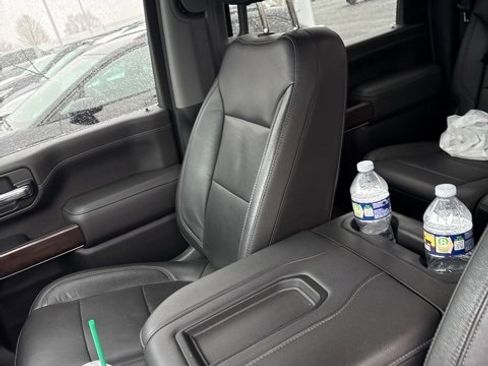 Used 2020 GMC Sierra 2500 SLT w/ SLT Premium Plus Package image 9