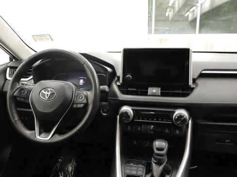 Used 2025 Toyota RAV4 XLE w/ Convenience Package AWD/4WD image 2