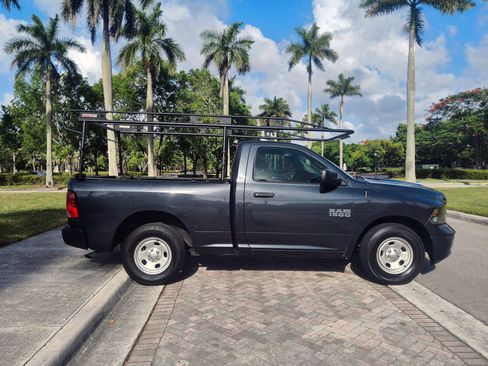 Used 2017 RAM 1500 Tradesman RWD image 17