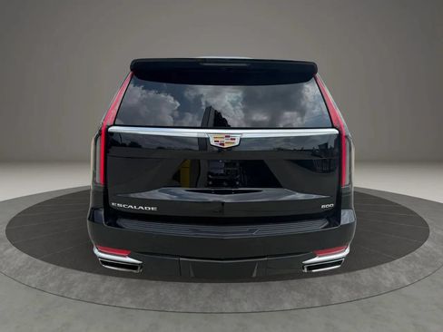 Used 2023 Cadillac Escalade Premium Luxury w/ LPO, Floor Liner Package AWD/4WD image 6
