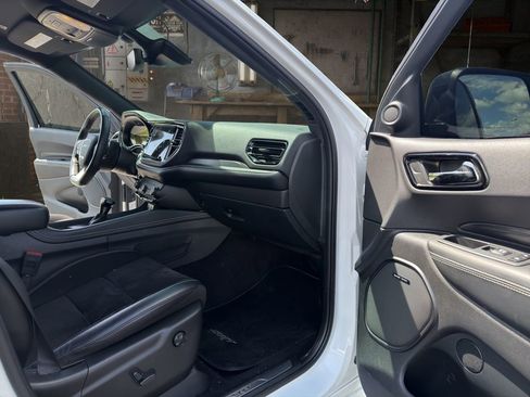 Used 2022 Dodge Durango SRT w/ Technology Group image 17