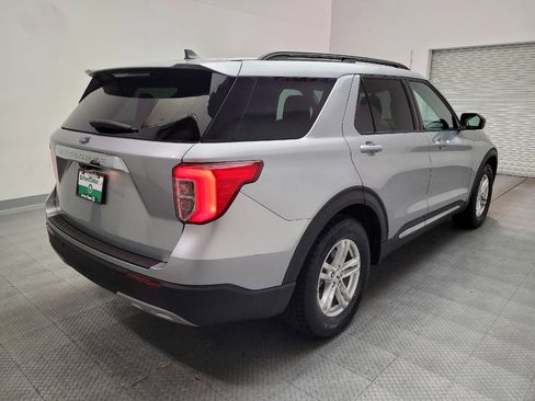 Used 2024 Ford Explorer XLT w/ Equipment Group 202A RWD image 9