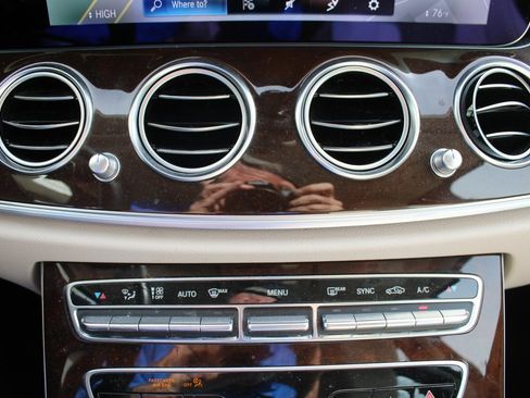 Certified 2022 Mercedes-Benz E 350 Sedan image 40