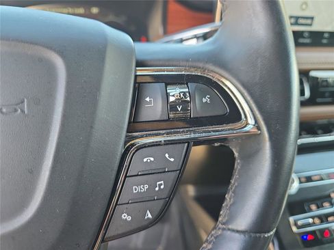 Used 2022 Lincoln Nautilus Reserve w/ Equipment Group 201A image 25