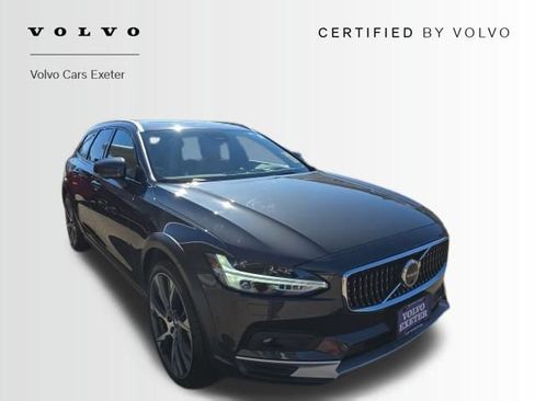 Certified 2025 Volvo V90 B6 Cross Country Ultra image 1