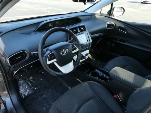 Used 2017 Toyota Prius Prime Plus FWD image 10