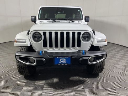 Used 2022 Jeep Wrangler Unlimited Sahara w/ Cold Weather Group image 3