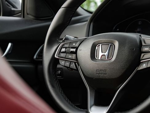 Used 2019 Honda Accord Sport image 16