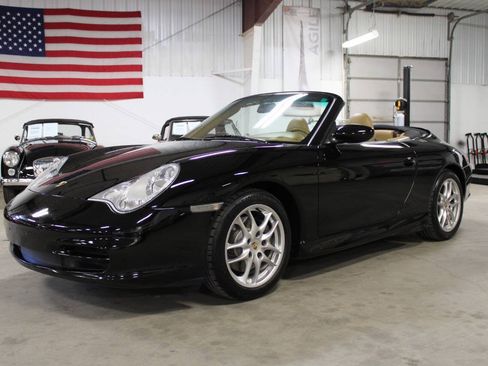 Used 2002 Porsche 911 Cabriolet image 21