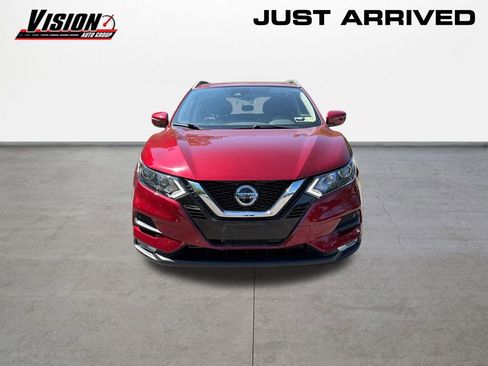 Used 2021 Nissan Rogue Sport SV AWD/4WD image 2