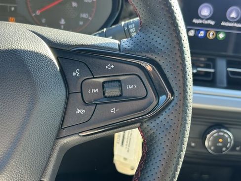 Used 2024 Chevrolet Trax RS w/ Driver Confidence Package image 22