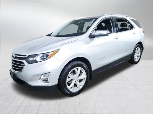 Used 2021 Chevrolet Equinox Premier AWD/4WD image 3