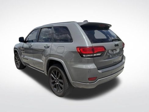 Used 2019 Jeep Grand Cherokee Altitude RWD image 7