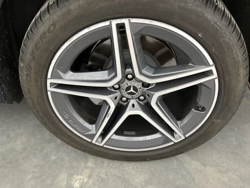 Used 2024 Mercedes-Benz GLS 450 4MATIC image 16