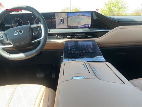 Used 2025 INFINITI QX80 Sensory image 27