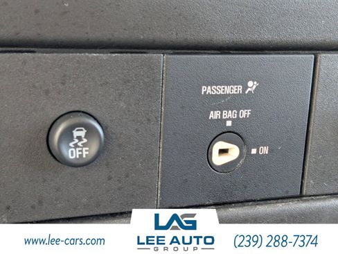 Used 2015 Chevrolet Express 2500 image 19