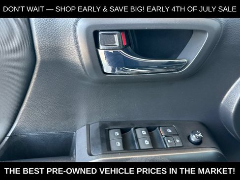 Used 2023 Toyota Tacoma TRD Off-Road AWD/4WD image 11