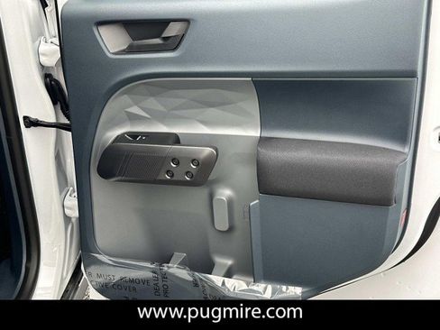 New 2025 Ford Maverick XL image 16